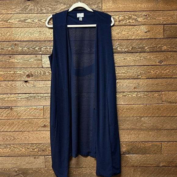 SUSAN GRAVER VEST - Picture 5 of 7